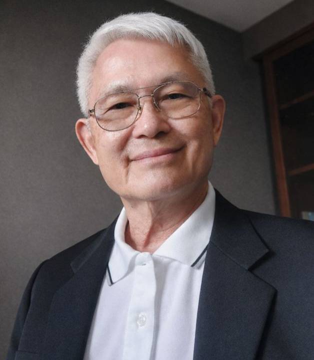 Portrait of Dr. Supamit Chunsuttiwat